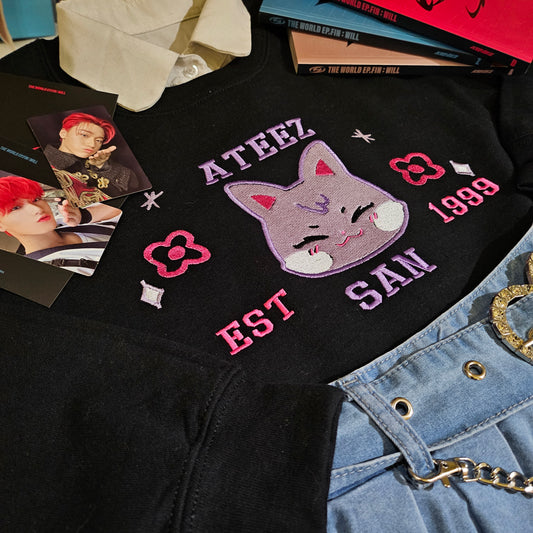 sanni cat embroidered Crewneck