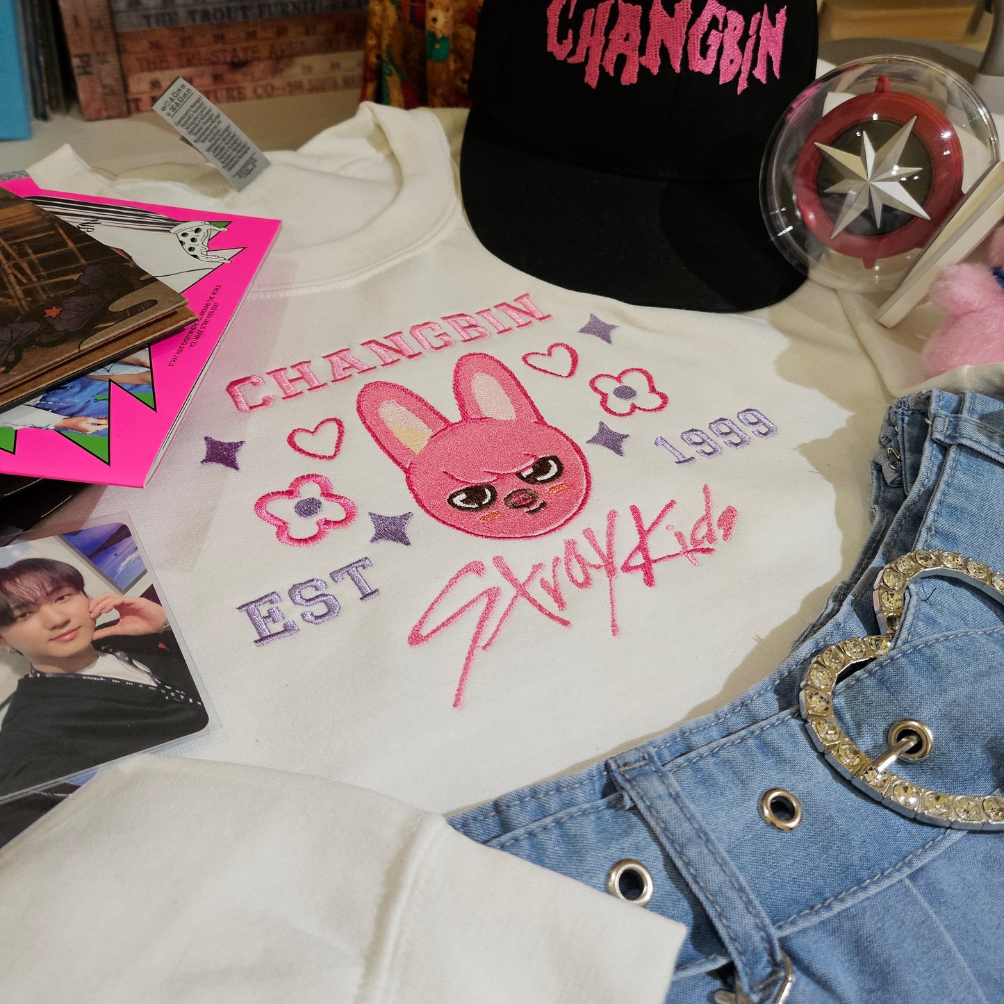 Changbini bunny embroidered crewneck