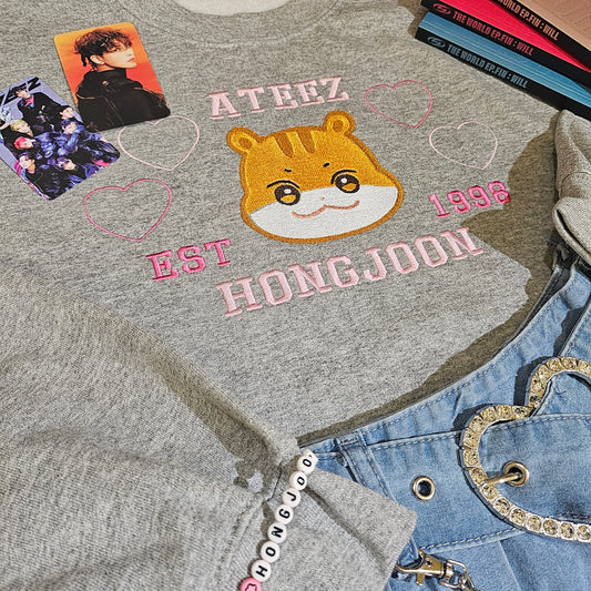 Captain squirrel embroidered crewneck