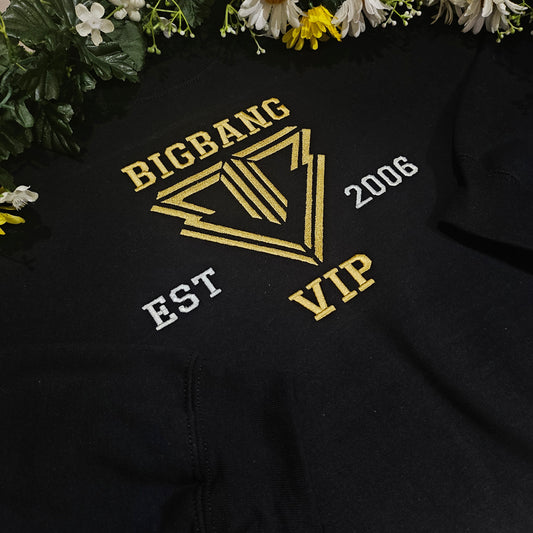 VIP embroidered crewneck