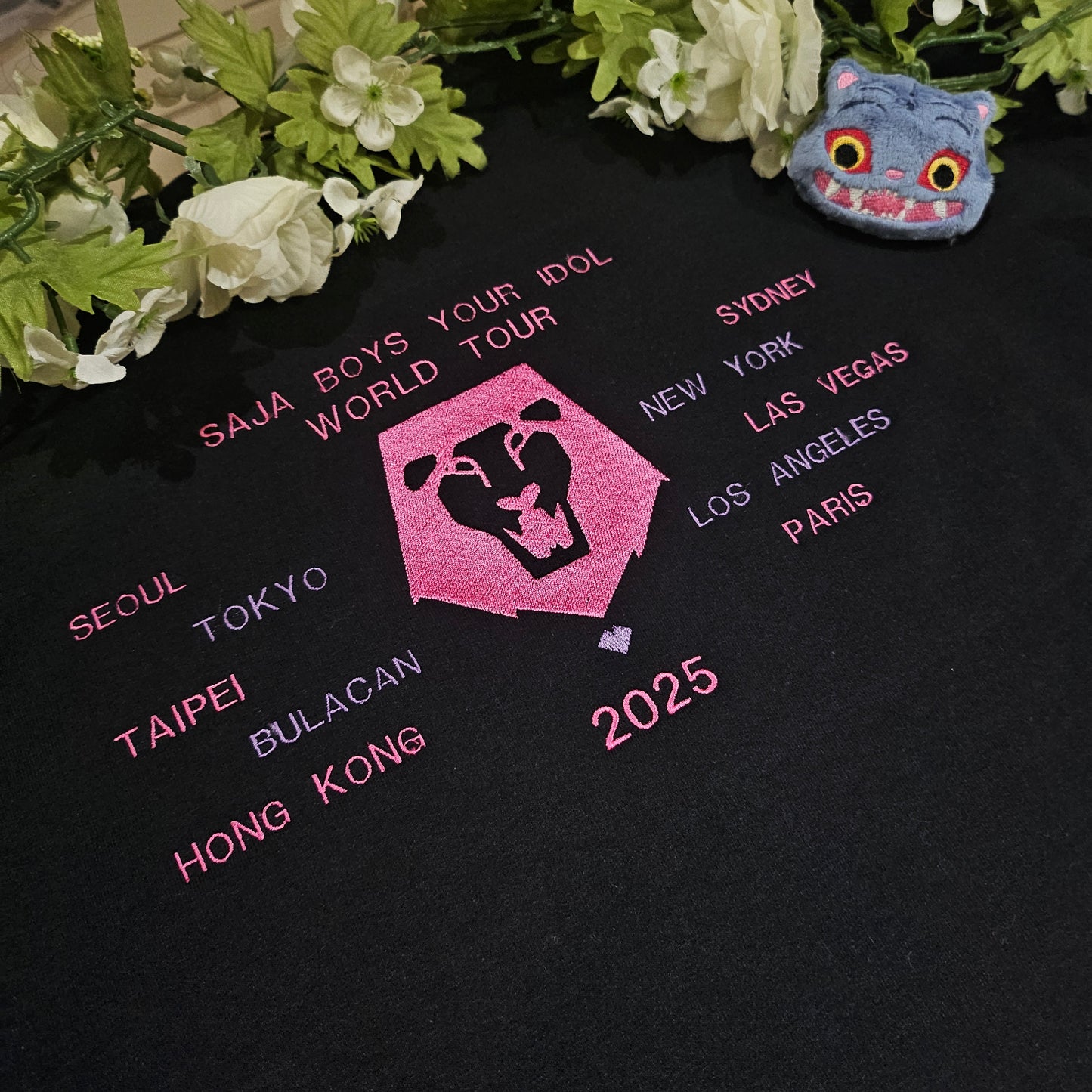 Your Idol world tour embroidered hoodie