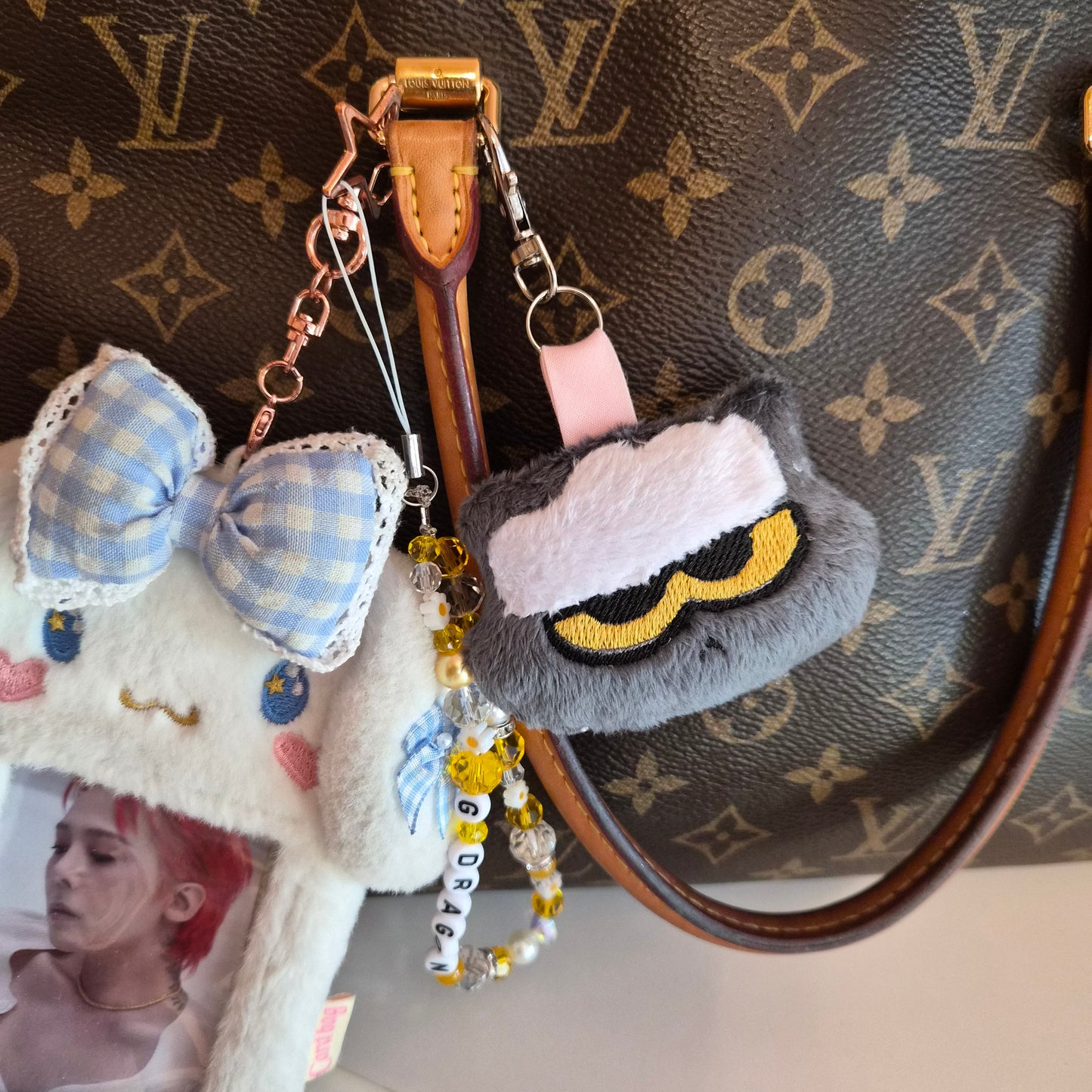 Daisy Cat plush keychain