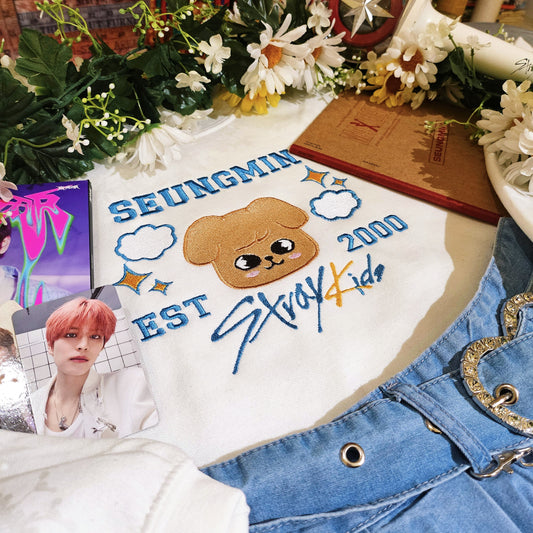 Mini puppy embroidered crewneck