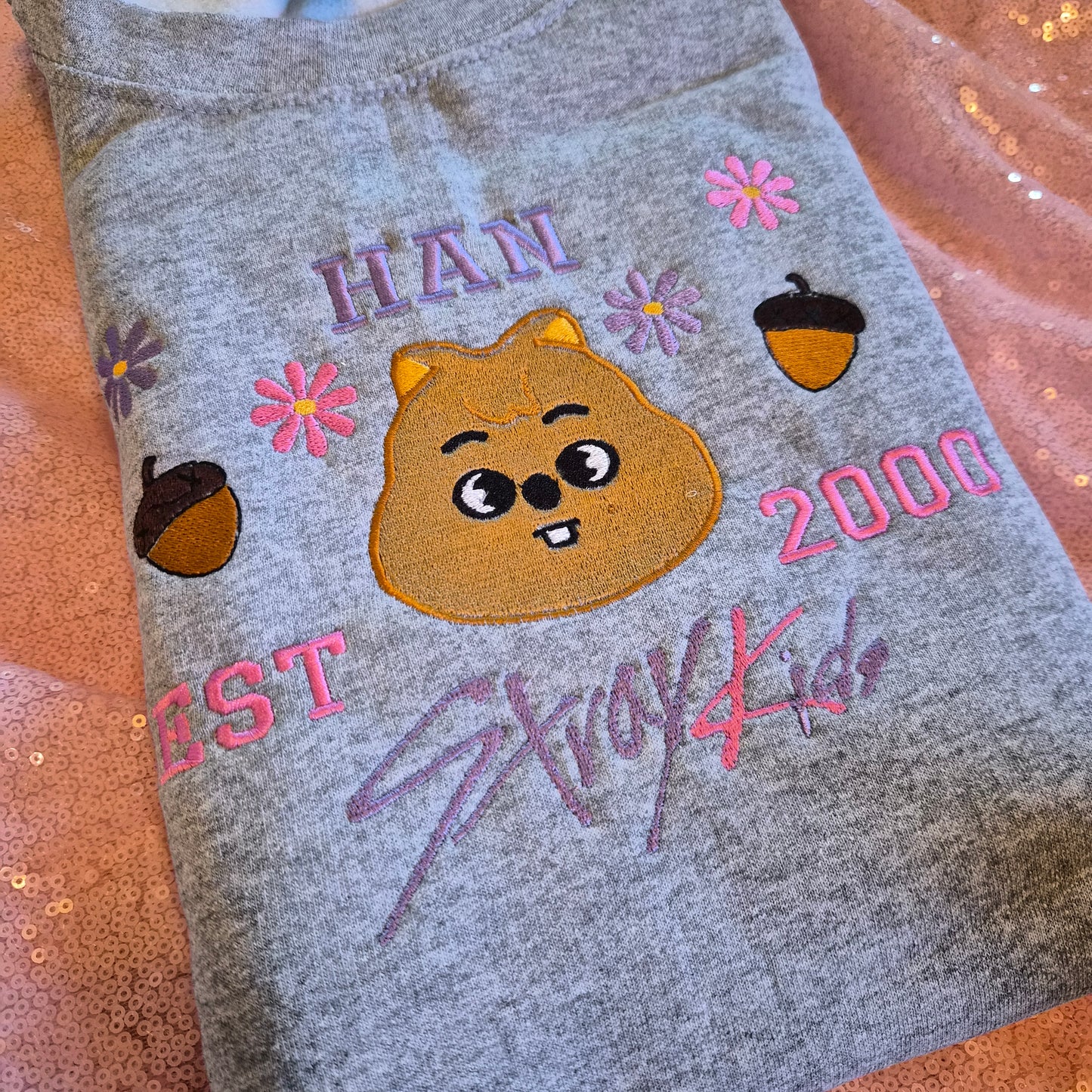 Hanni Quokka embroidered crewneck