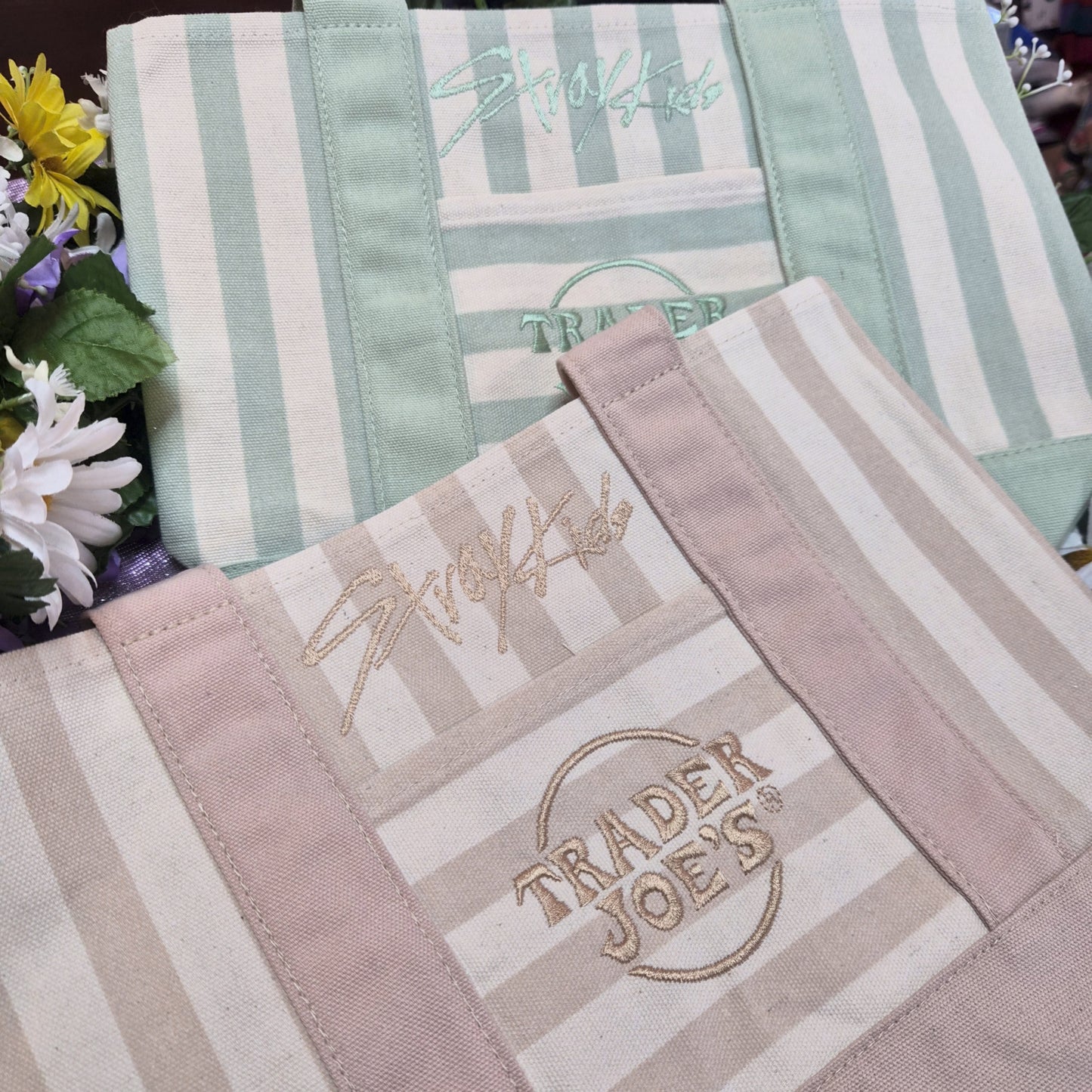 Kpop tote striped version