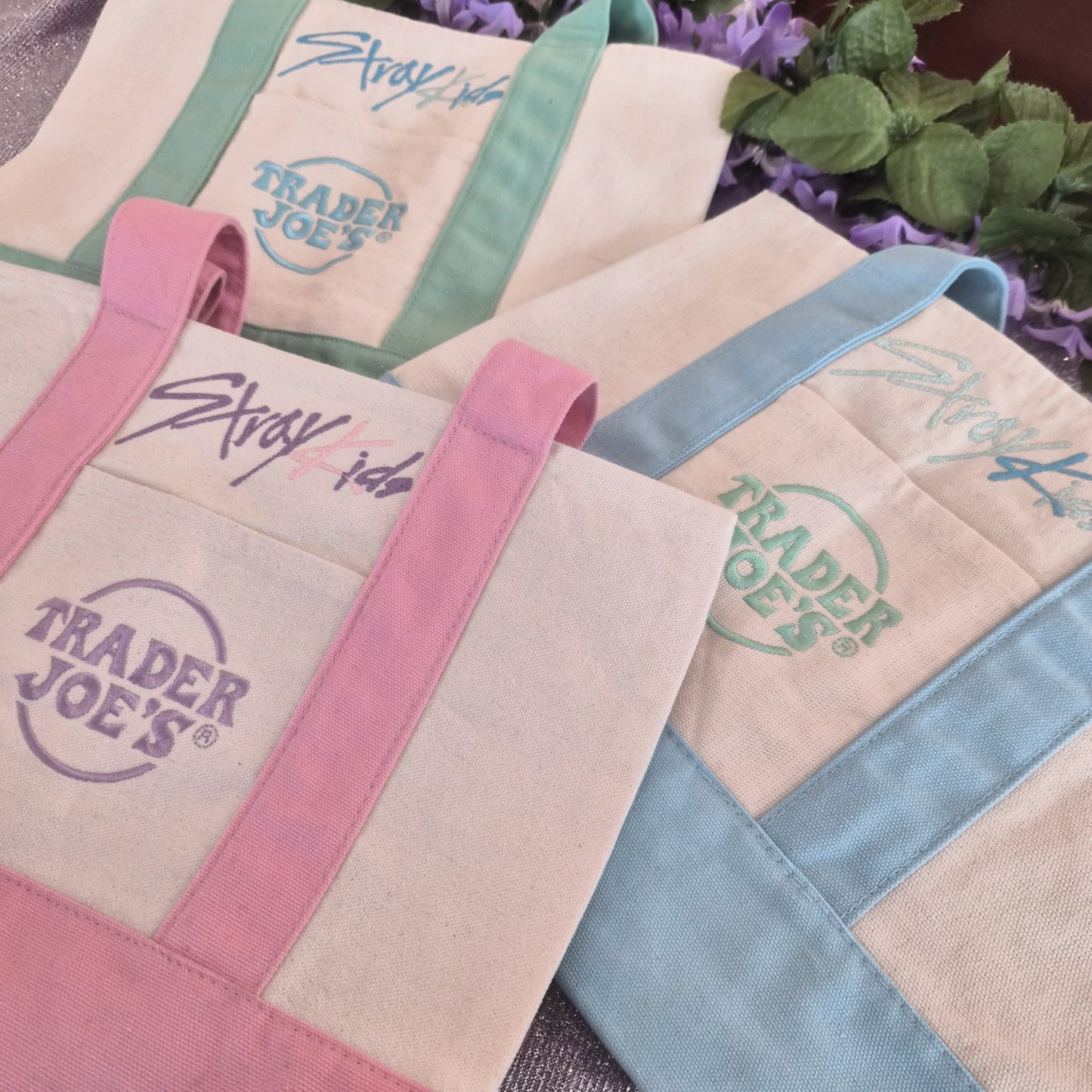 Kpop canvas totes