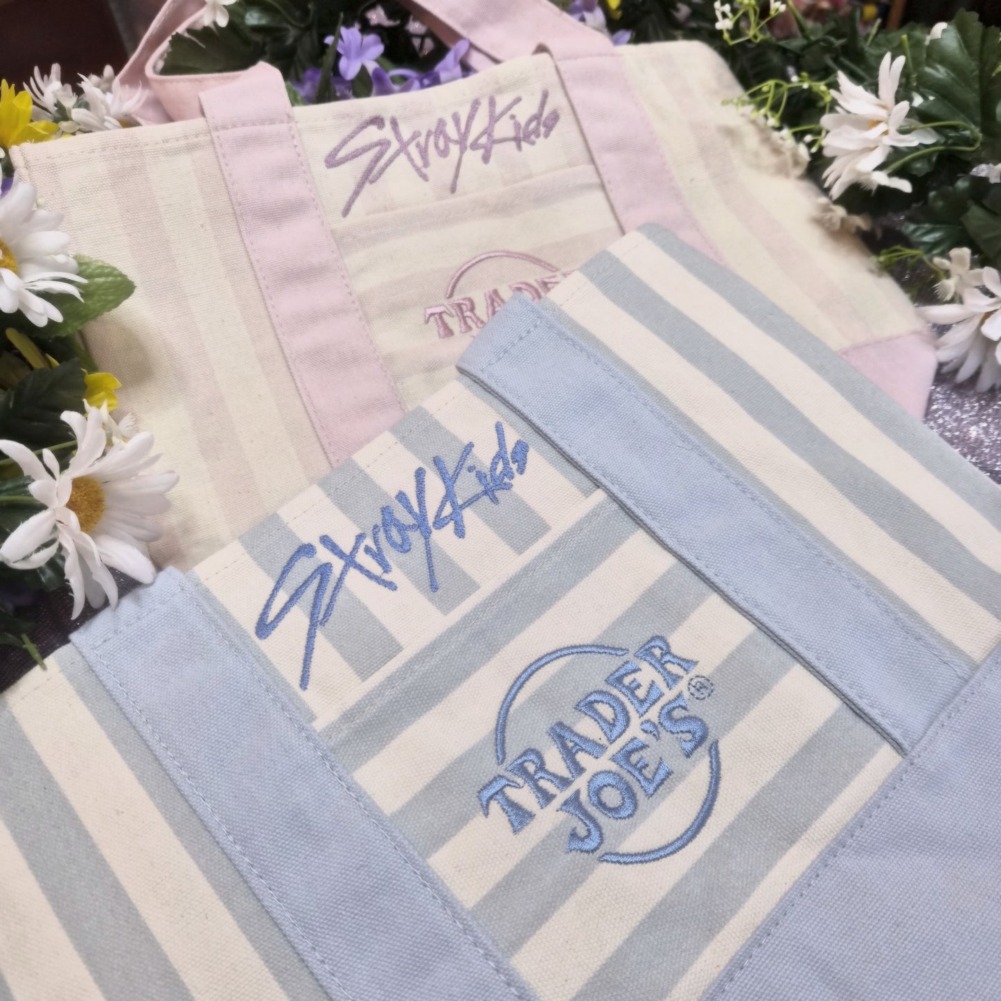 Kpop tote striped version