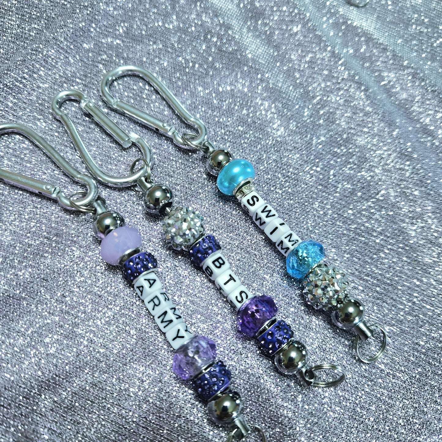 Carabiner clips